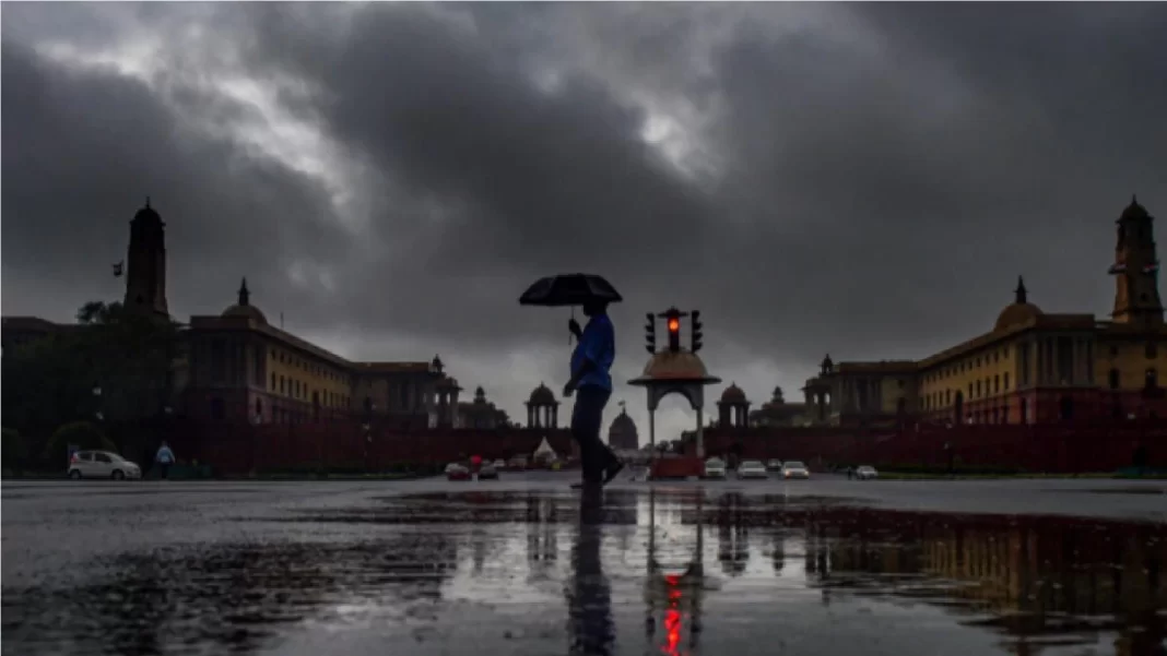 New Delhi faces rain and thunderstorm